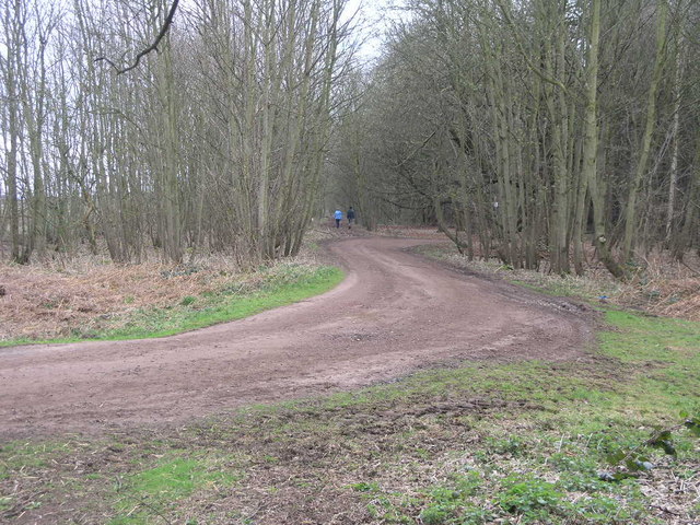 File:Footpath to Elkesley - geograph.org.uk - 153453.jpg