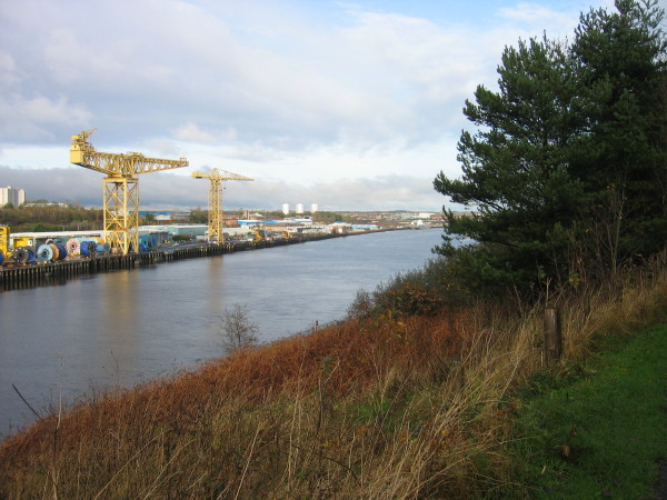 File:River Tyne near Bill Quay - geograph.org.uk - 1573126.jpg