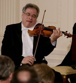 File:ItzhakPerlmanWhitehouse2.jpg