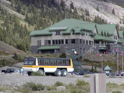 File:Columbia Icefield Centre.jpg