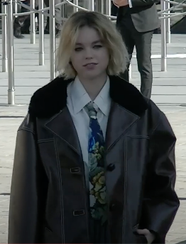 File:Milly alcock pfw 2022 1.png