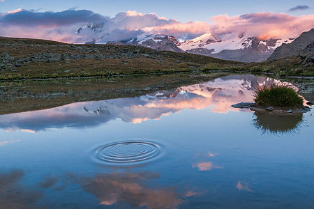 Gran Paradiso at sunset, the lake of Pian Borgno. Photograph: Alexis Courthoud Licensing: CC-BY-SA-4.0 Jury: A representation of the monumentality of nature that is accompanied by an acoustic image; the waves of the water create movement and remind a living presence.