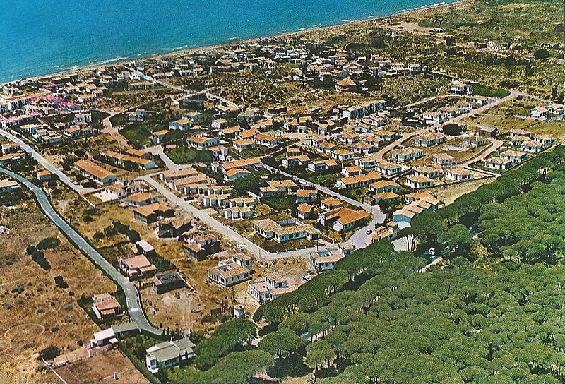 File:Costabella año 1971.jpg