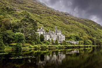 The Kylemore Abbey, Co. Galway Photograph: Vincent Moschetti Licensing: CC-BY-SA-4.0