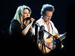 Thumbnail for File:Stevie Nicks and Lindsey Buckingham.jpg