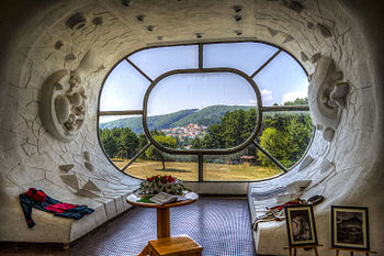 A windon inside the Ilinden Memorial (Makedonium) in Kruševo Photograph: Darko Cvetanoski Licensing: CC-BY-SA-4.0