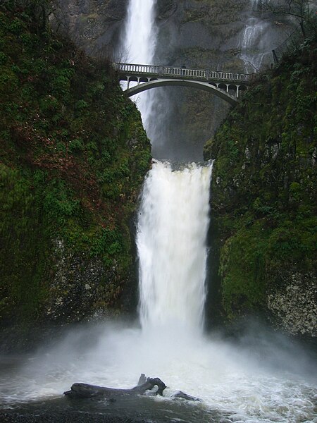 File:Multnomah Falls.jpg