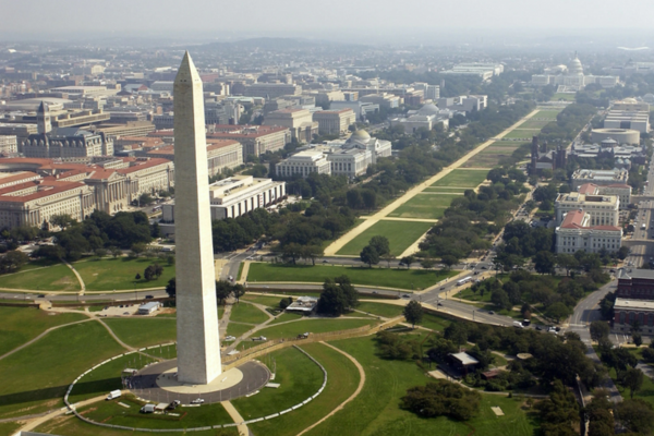 the Washington Monument against the backdrop of the city