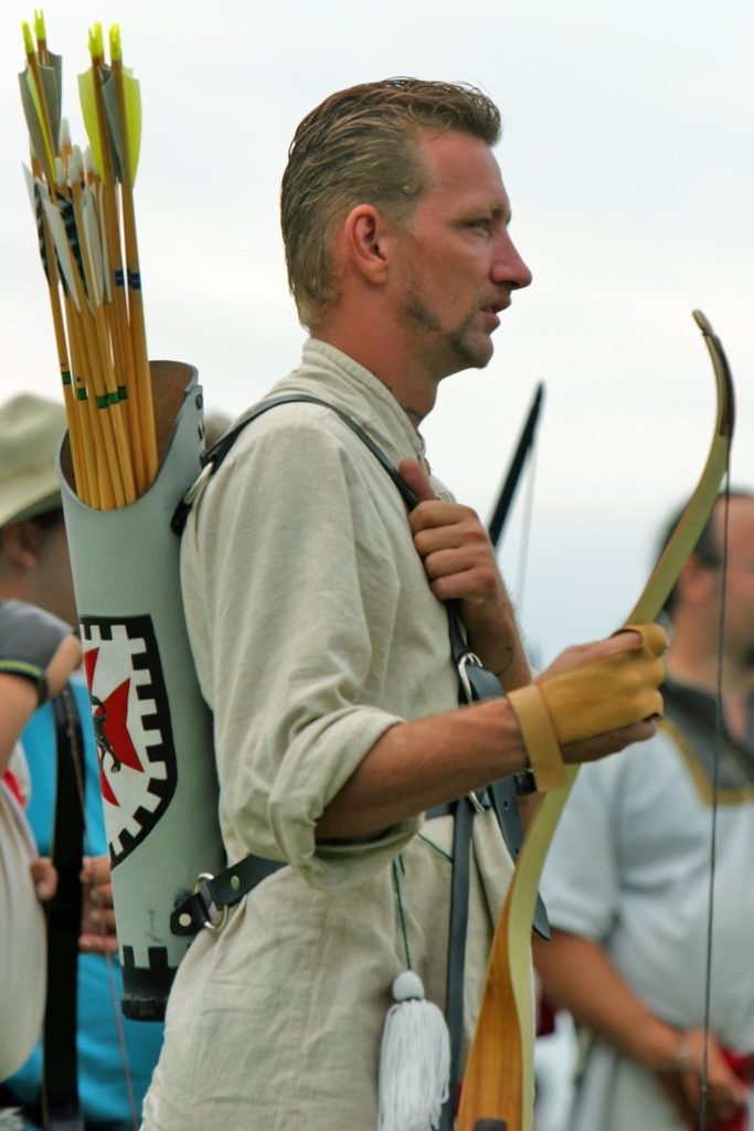 An archer wearing a quiver