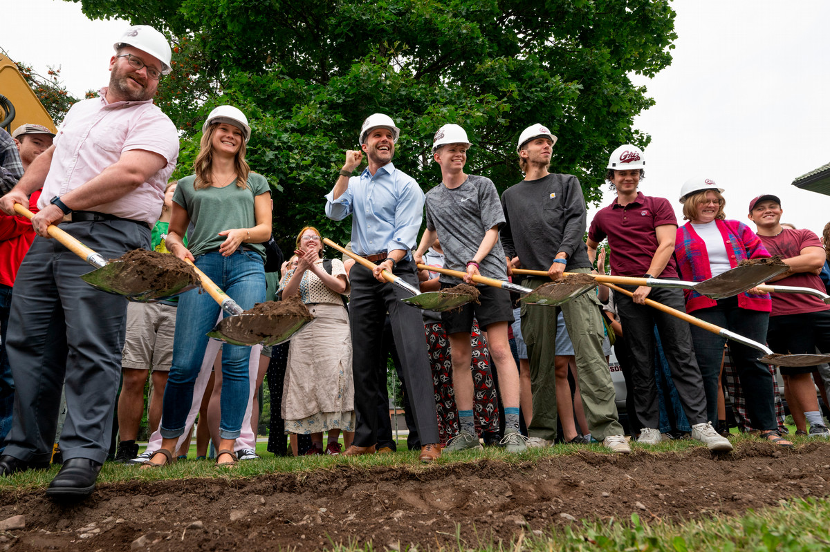 President Bodnar and others break ground on new residence hall