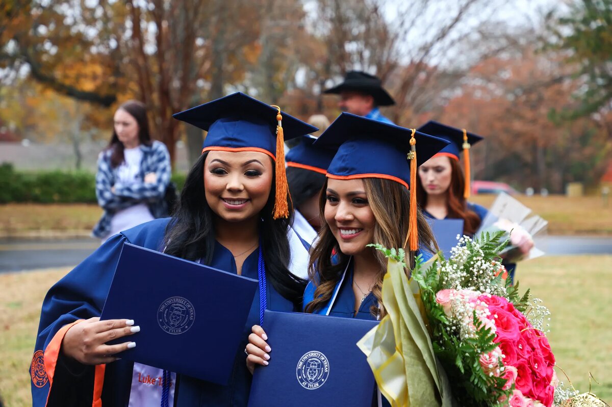 Students at UT Tyler's Fall graduation ceremony