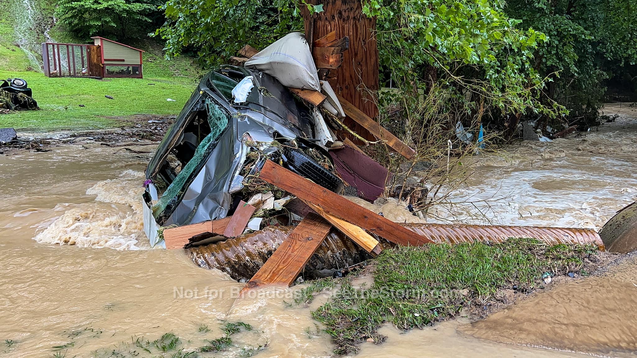 Car destroyed in Hazard KY